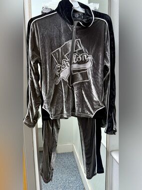 Retro-Style Velour Tracksuit Echelon Fabrications Charcoal (Size M)